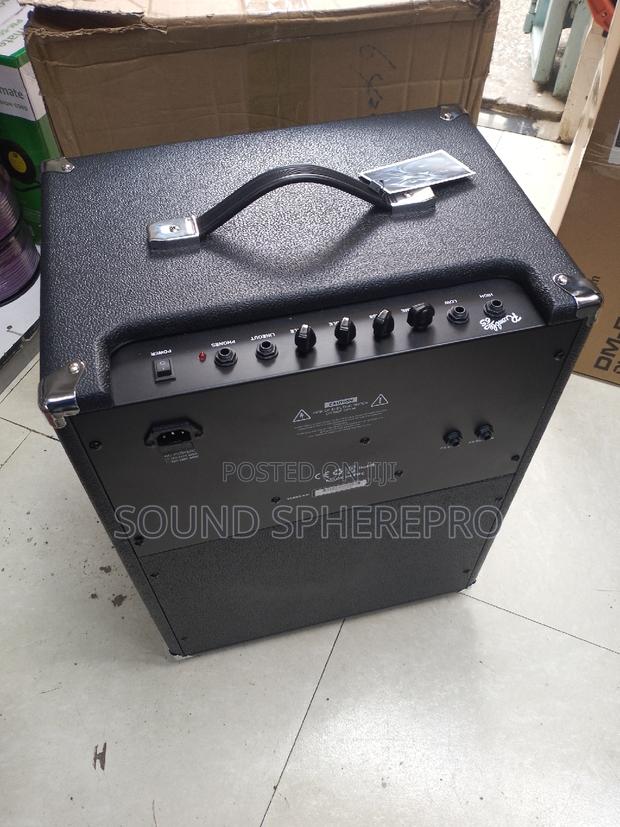 Fender Rhumble 65 Solo And Bass Guitar Combo - thumbnail 4