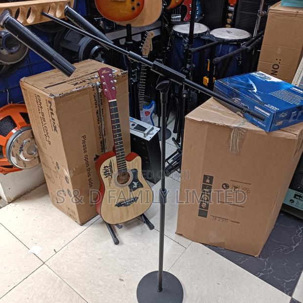 6 Microphone Holders Plus Stand