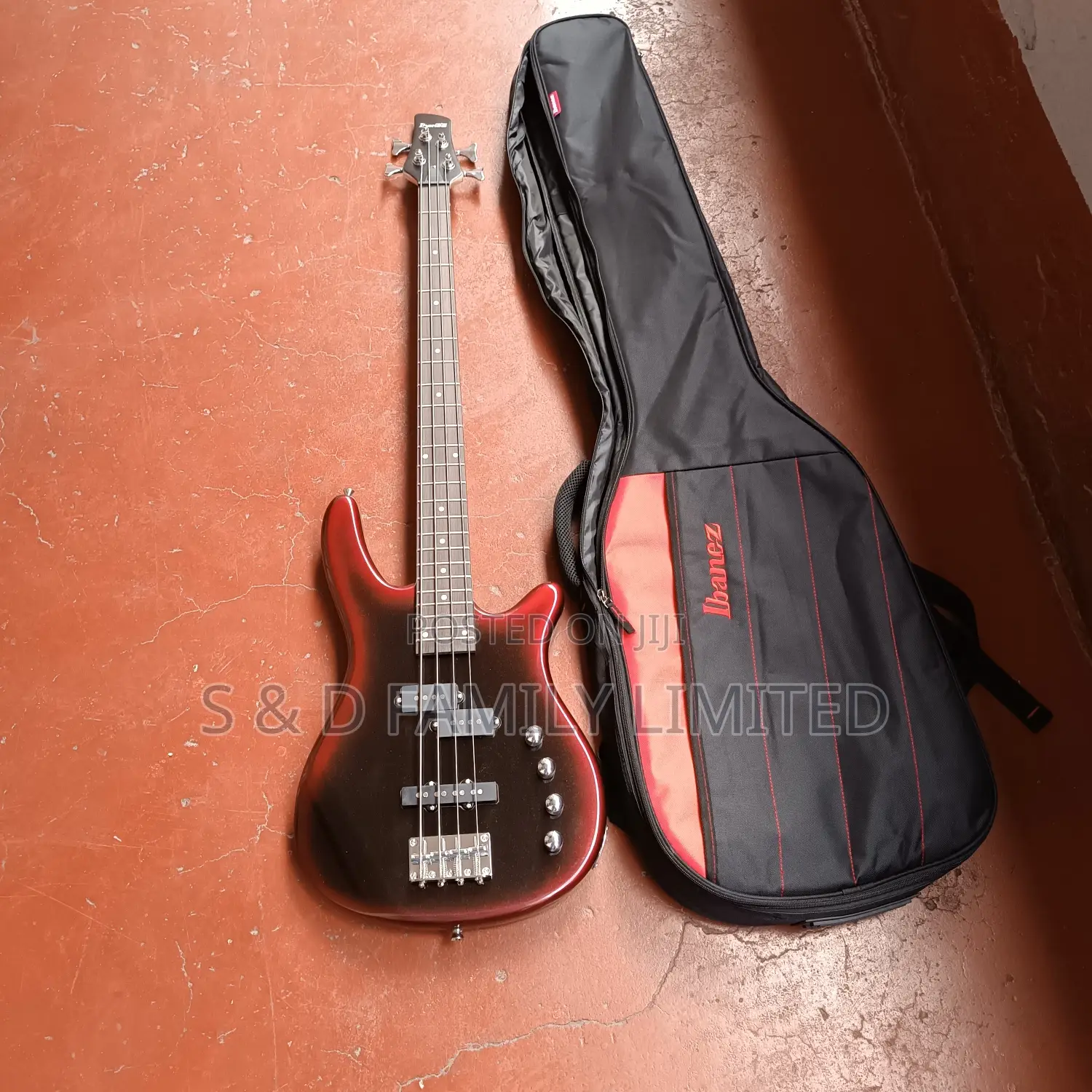Ibanez 4 String Bass Guitar Plus Ibanez Heavy Padded Bag