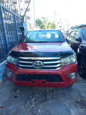 Toyota Hilux 2016 Red