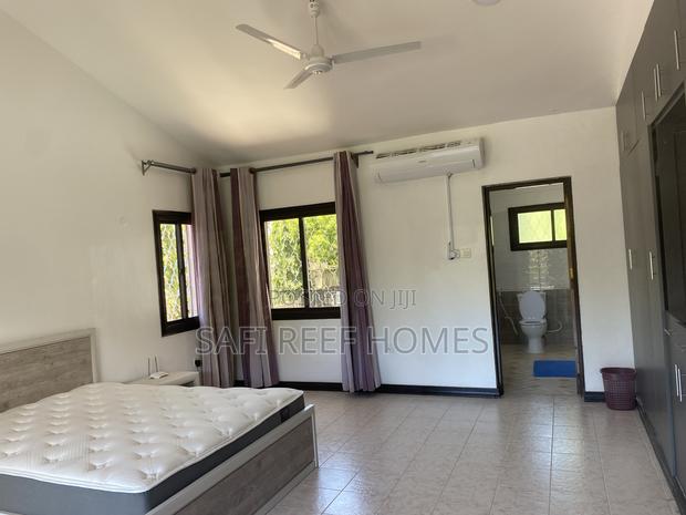 5bdrm Maisonette in Nyali for rent - thumbnail 13