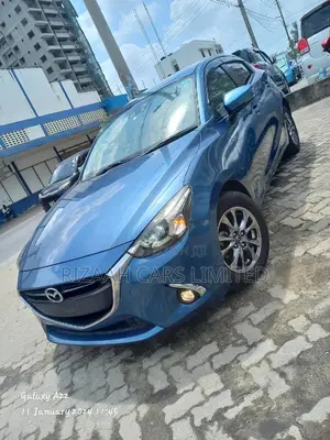 Mazda Demio 2017 Blue
