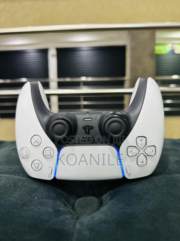 PS5 Dualsense Controller Used!! PS5 Pad Used!! - thumbnail 2