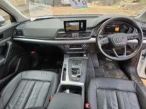 Audi Q5 2.0T Premium AWD quattro 2017 White