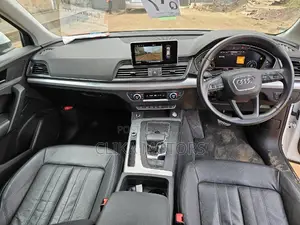 Audi Q5 2.0T Premium AWD quattro 2017 White