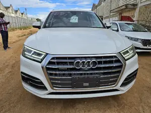 Audi Q5 2.0T Premium AWD quattro 2017 White
