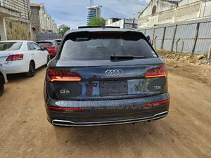 Audi Q5 2.0T Premium AWD quattro 2018 Gray