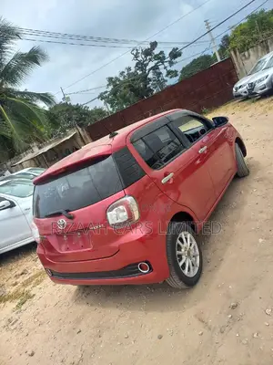 Toyota Passo 2017 Red