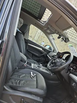 Audi Q5 2.0T Premium AWD quattro 2018 Gray