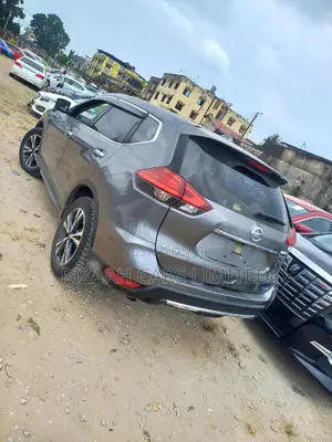 Nissan X-Trail 2018 Gray