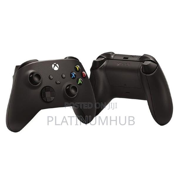 Xbox Carbon Black Pad N7 - main view