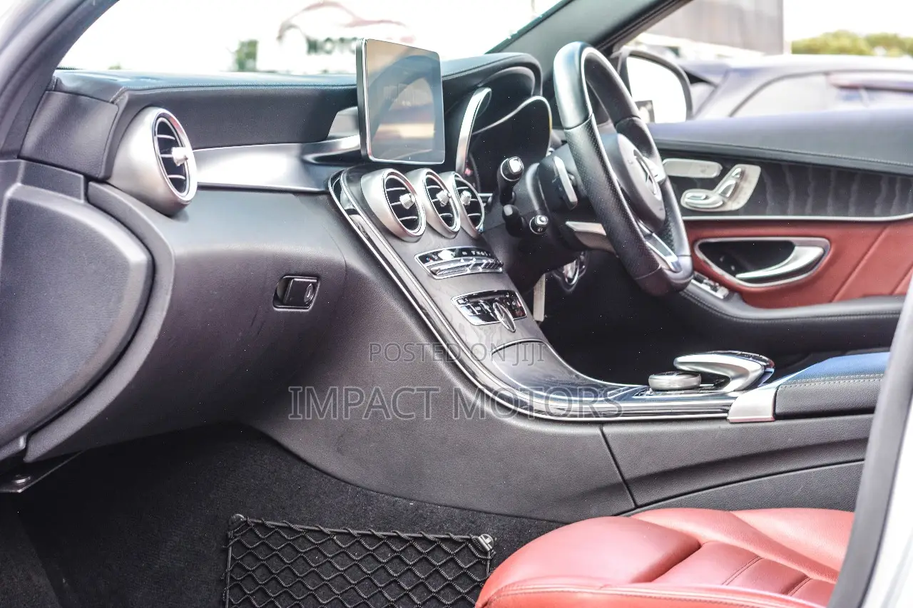 Mercedes-Benz C200 2016 Silver