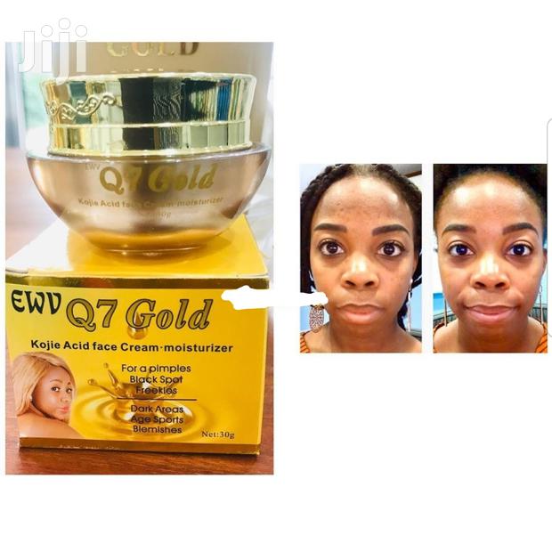 EWV Q7 Gold Kojie Face Moisturizer. - thumbnail 3