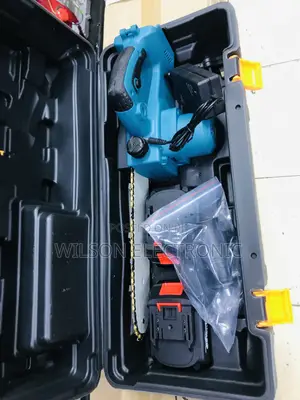 Cordless Power Saw.