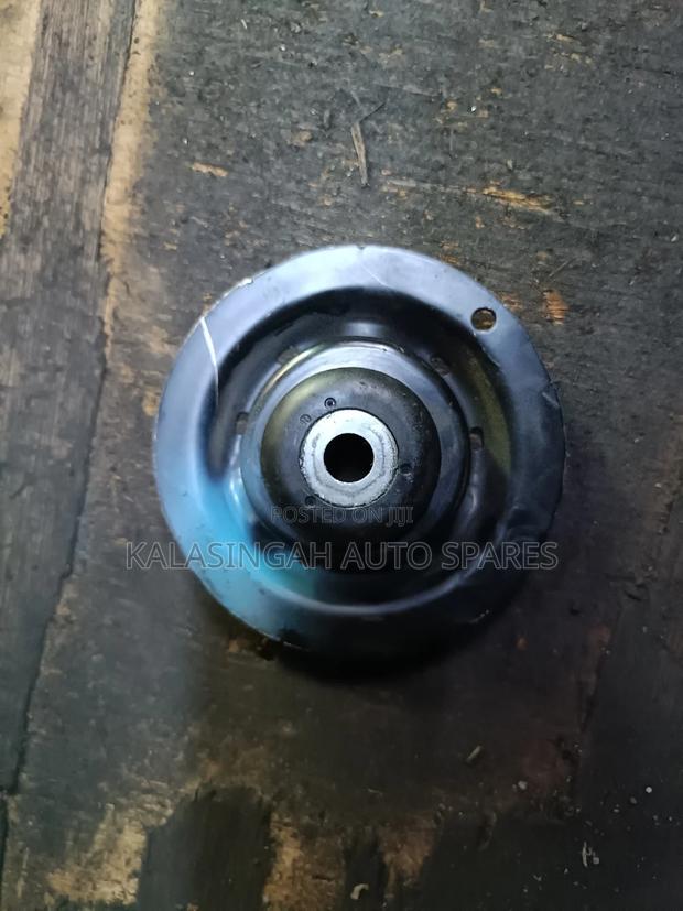Belta and Yaris Shock Mounting - thumbnail 2