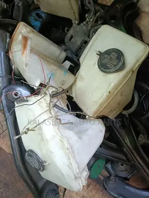 Wiper Water Can Corolla