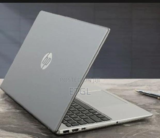 New Laptop HP 250 G10 8GB Intel Core i7 SSD 512GB - thumbnail 3