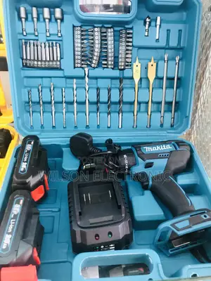 Makita Cordless Hammer Drill Set. 88v