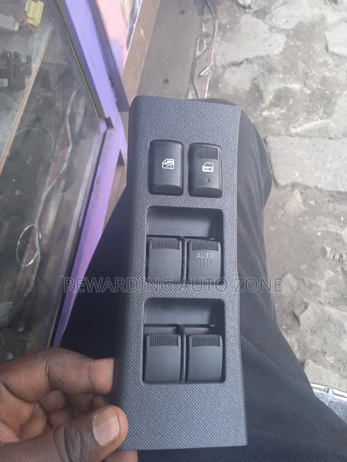 D Max New Model Main Switch.