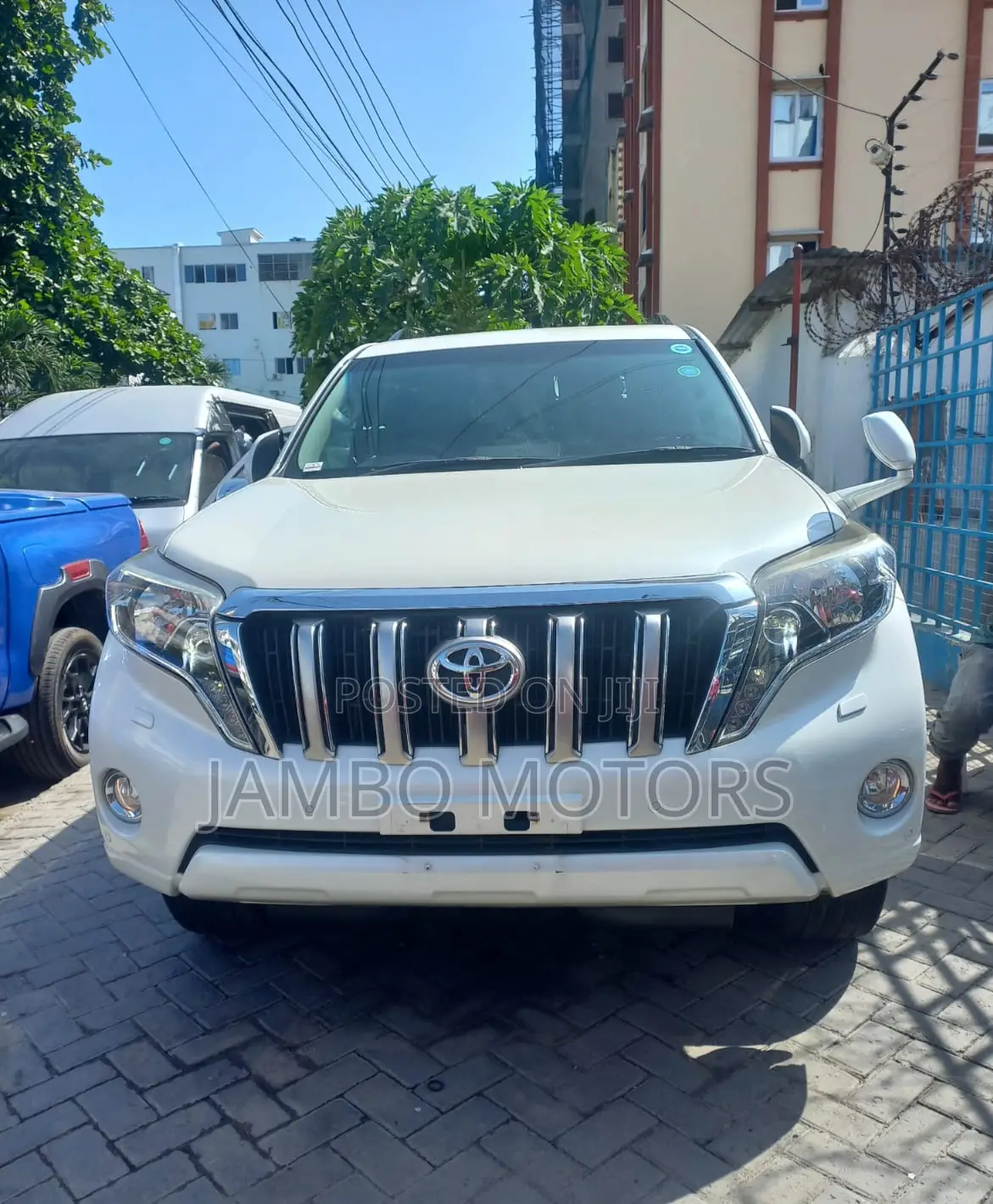 Toyota Land Cruiser Prado 2.7 2017 White