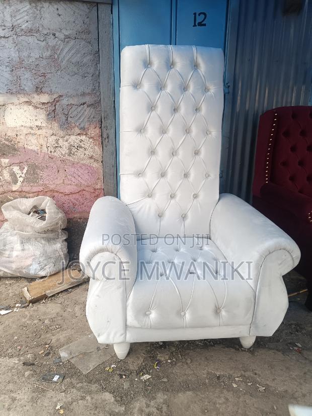 Pedicure Seat, Stylish White Colour. - main view