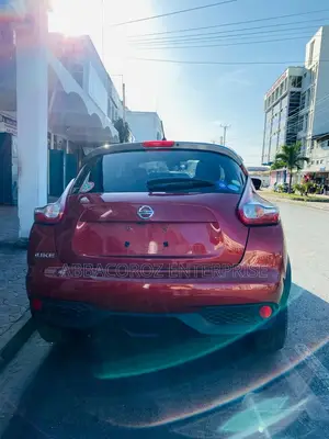 Nissan Juke S AWD 2017 Burgundy