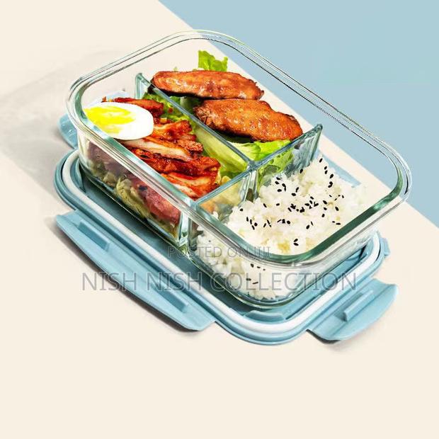 3 Grid Microwave - Safe Partitioned Glass Lunch Box - main view