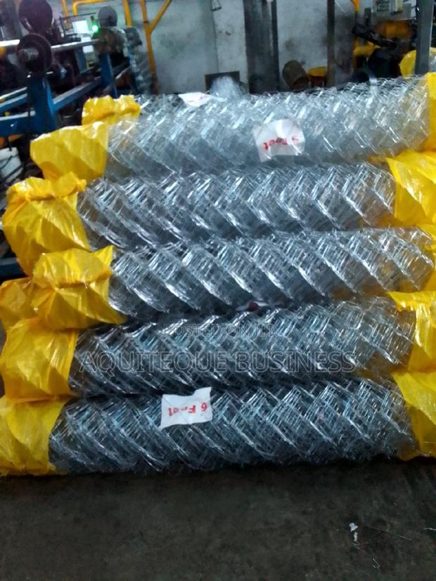 Fencing Chain Link. Gauge 14 - thumbnail 2