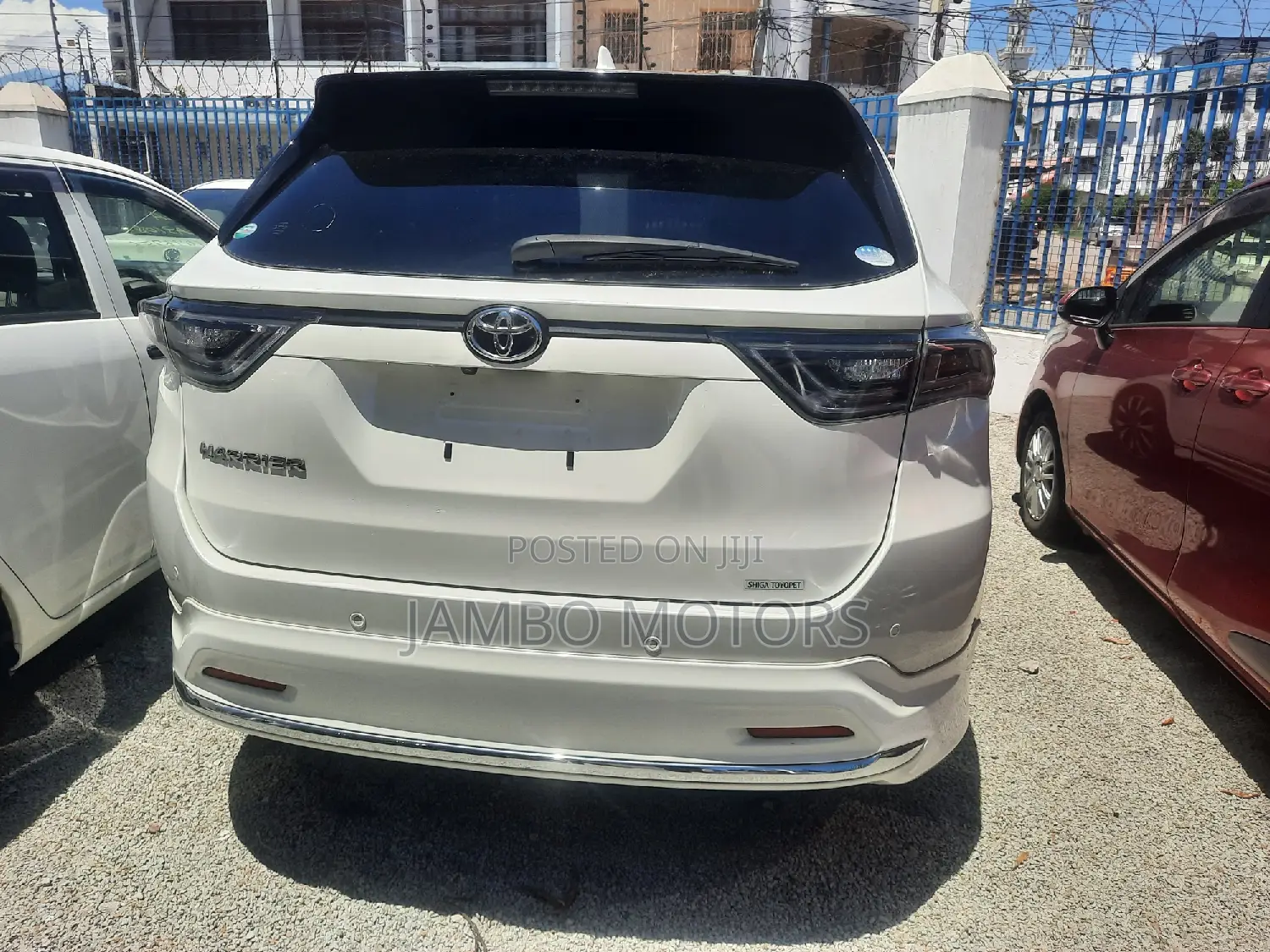 Toyota Harrier 2.0 2017 White