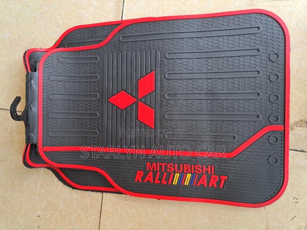 Floormat Branded Mistrubish