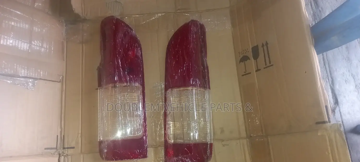 Tail Lens Toyota Hiace 2013,2014,2015,2016,l/Box
