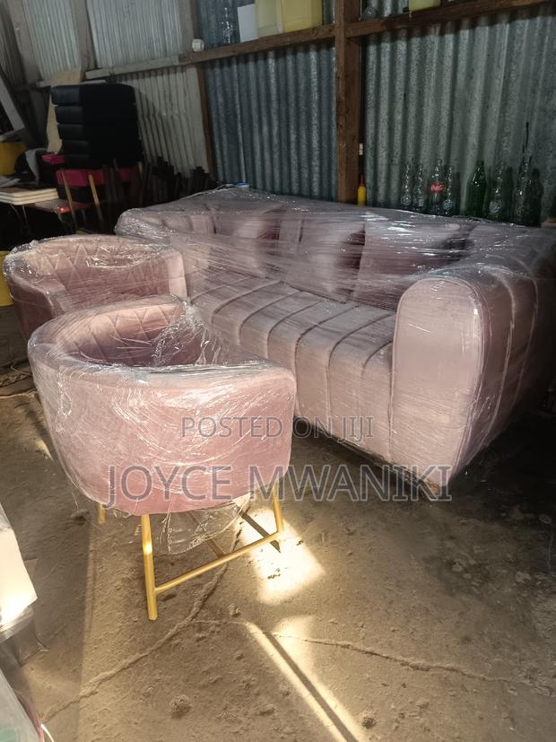 Salon Waiting or Reception Bench and 2 Styling Chairs. - main view