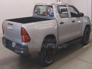 Toyota Hilux 2018 Silver
