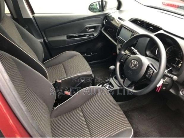Toyota Vitz 2017 Red - thumbnail 3