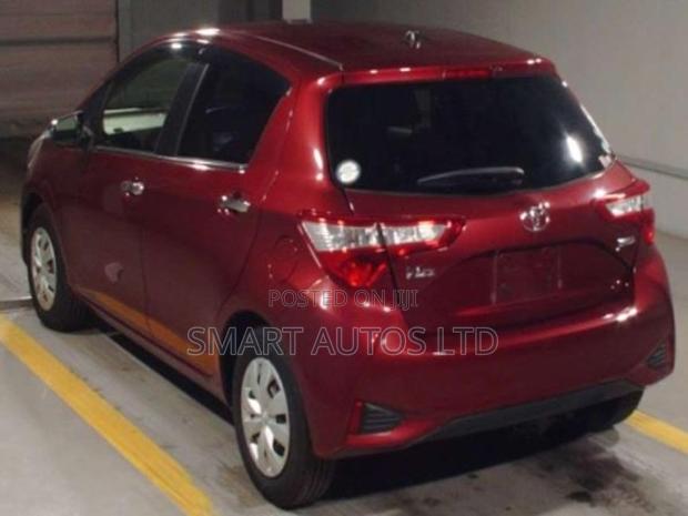 Toyota Vitz 2017 Red - thumbnail 6