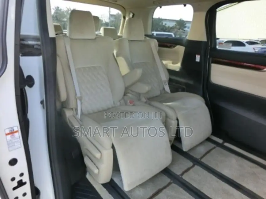 Toyota Alphard 2017 Pearl