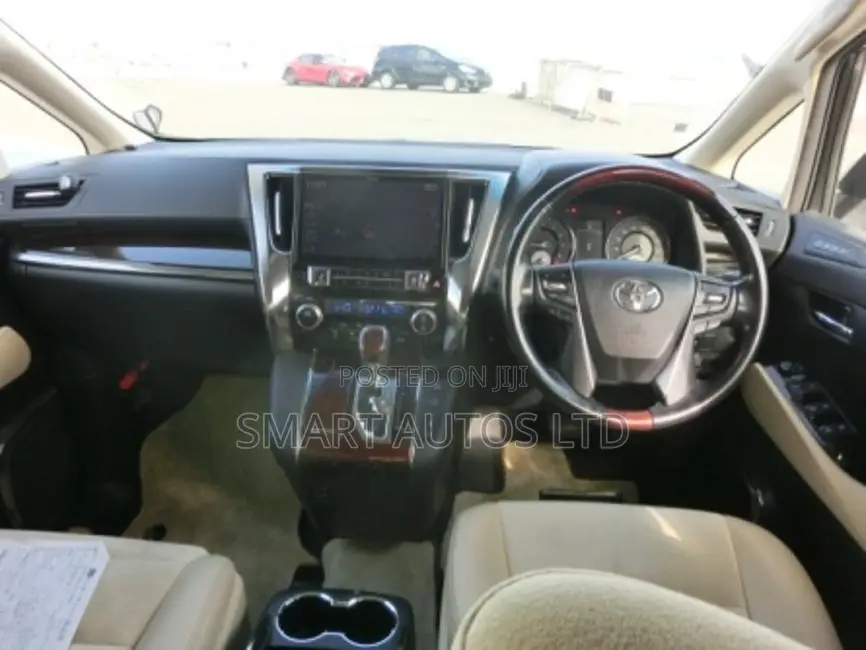 Toyota Alphard 2017 Pearl