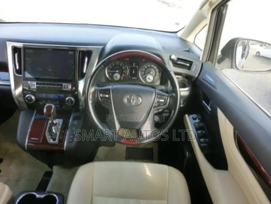 Toyota Alphard 2017 Pearl