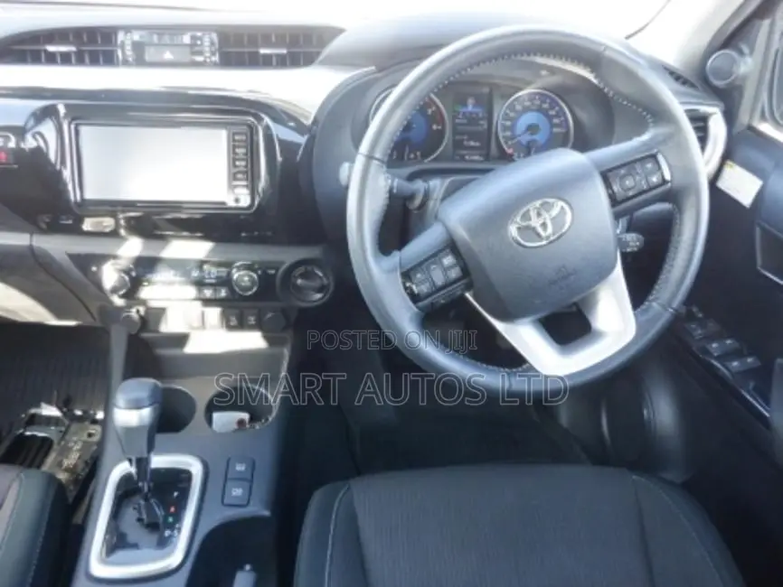 Toyota Hilux 2018 Black