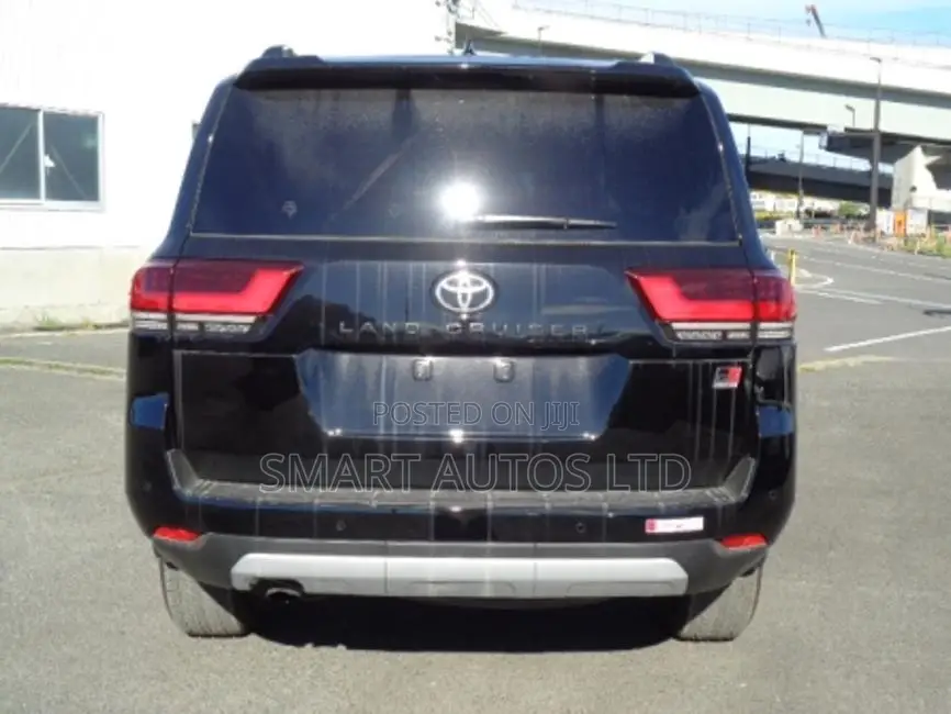 New Toyota Land Cruiser 2023 Black