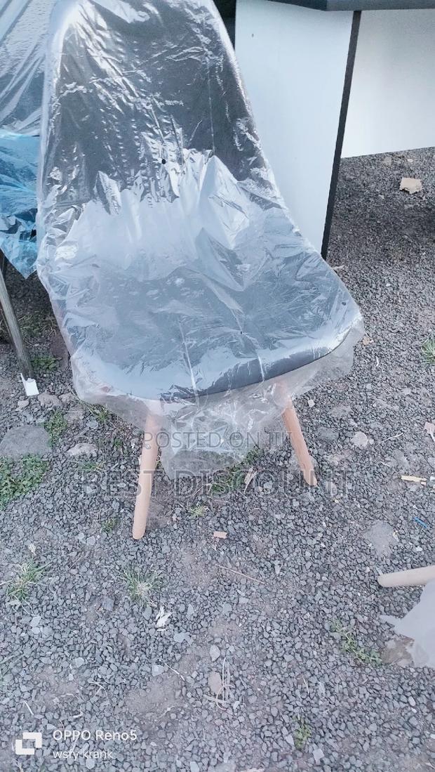 Eames Chair - main view