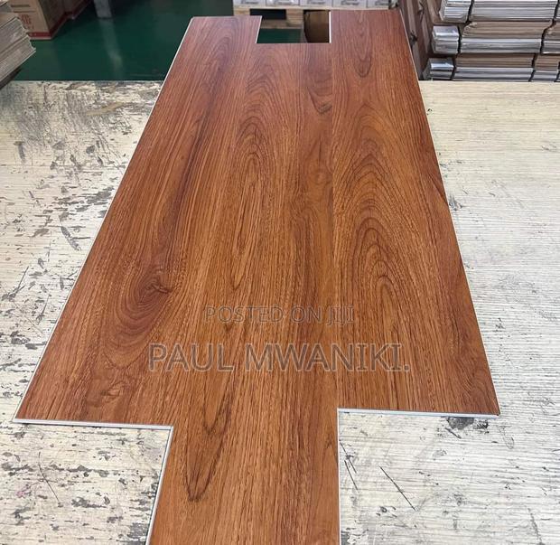 Luxury SPC Vinyl Waterproof Flooring. - main view