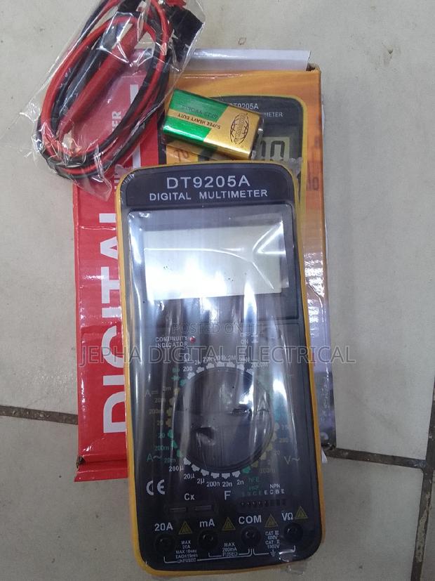 Digital Multimeter.