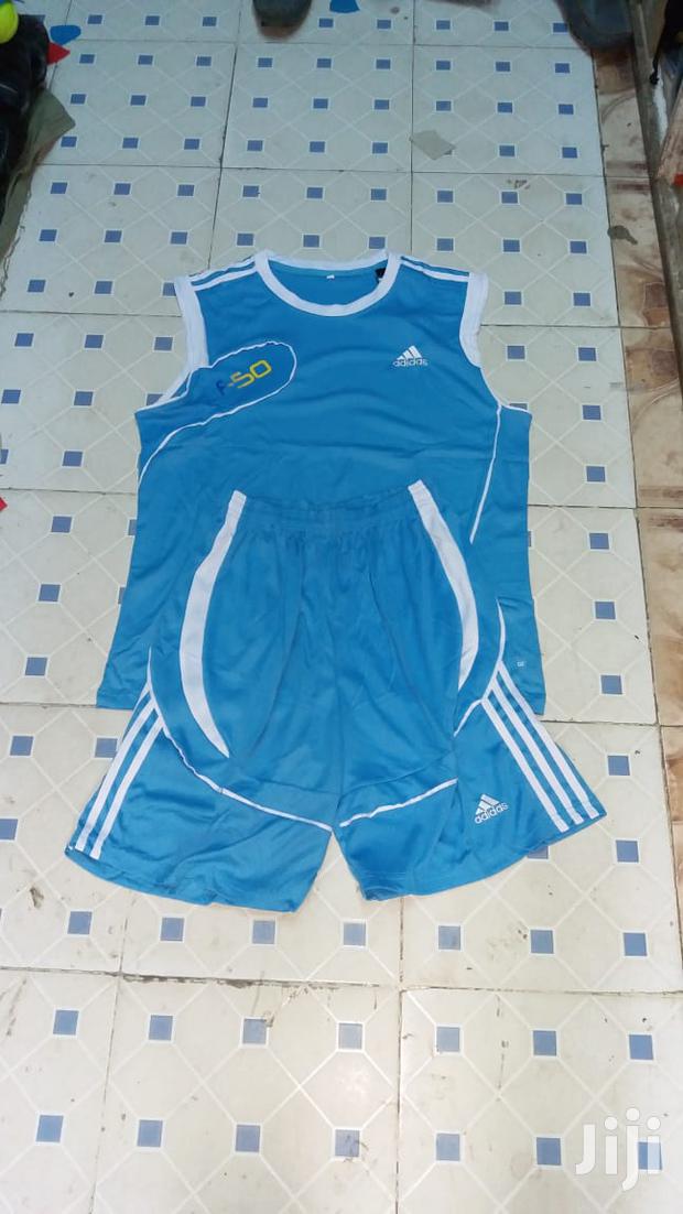 F50 Volleyball Kits - thumbnail 2