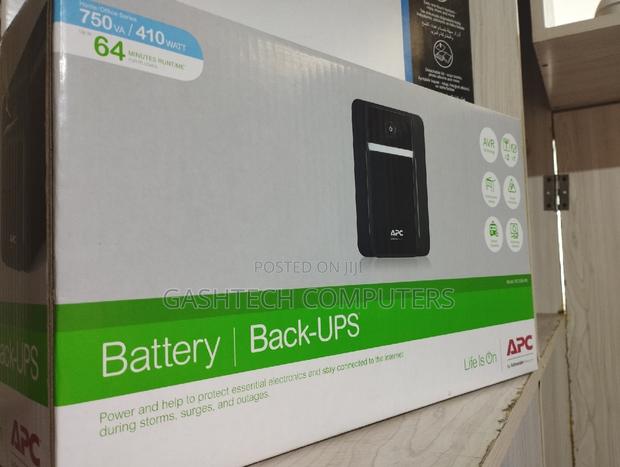 750va, 230V APC Back-Ups 750va, 230V, Avr, 2 Universal 1 Iec