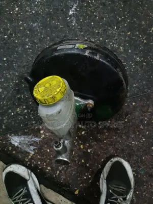 Brake Booster Nissan B15