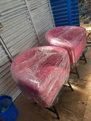 Salon Waiting/Styling Chairs