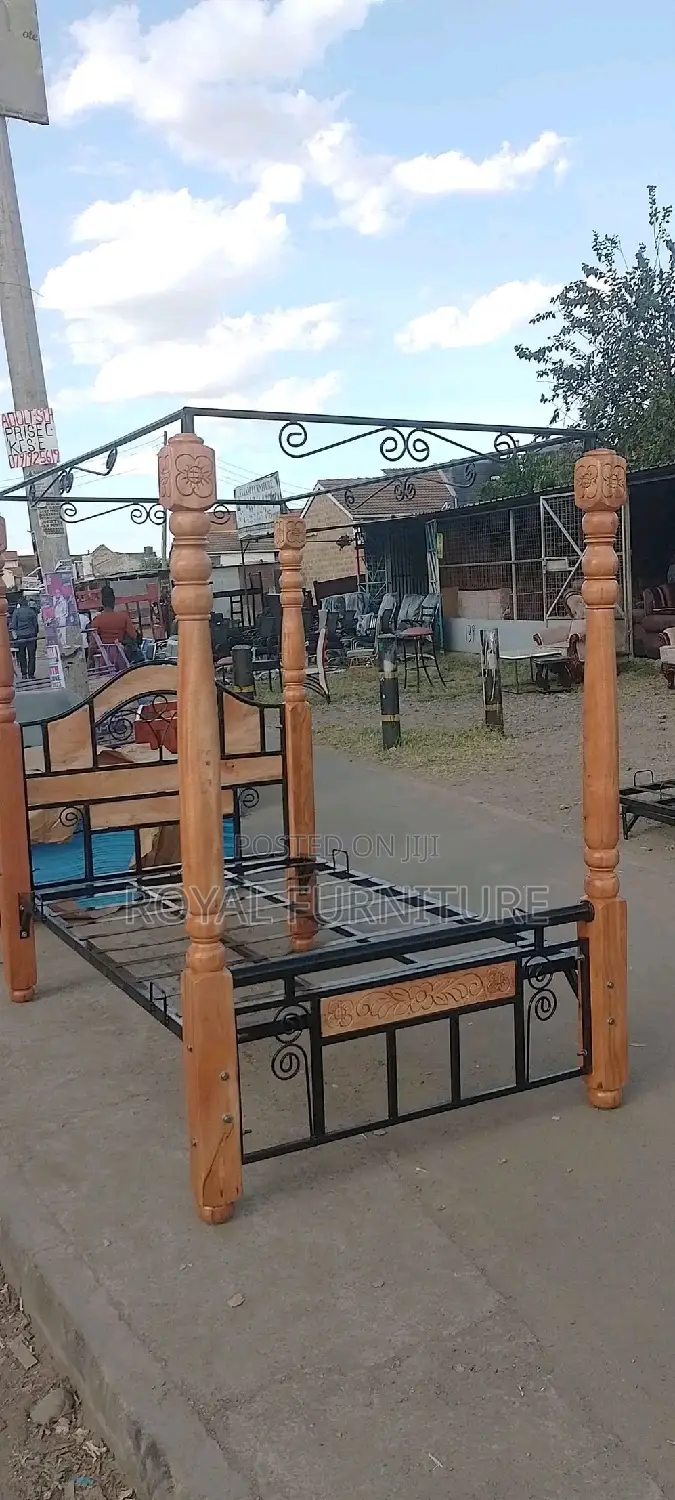 4by6 Metal Bed