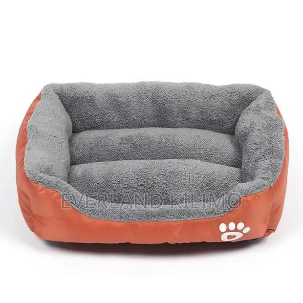 Dog and Cat Bed - main view