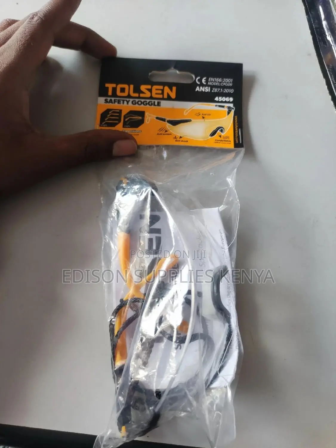 Tolsen Safety Goggles Premium Anti Scratch Safety Glasses